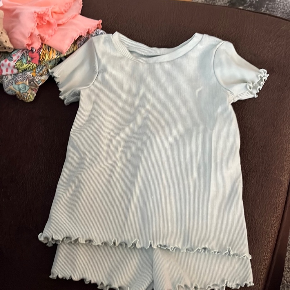 24 month 2 piece short set